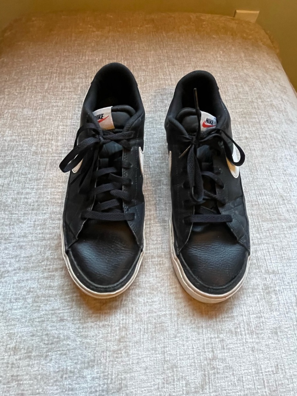 Nike Court Legacy